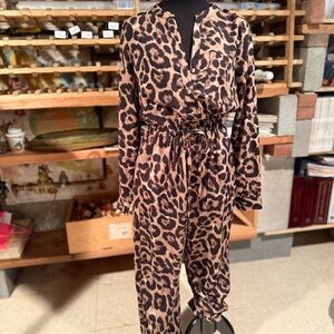 Main Strip Leopard Print Jumpsuit